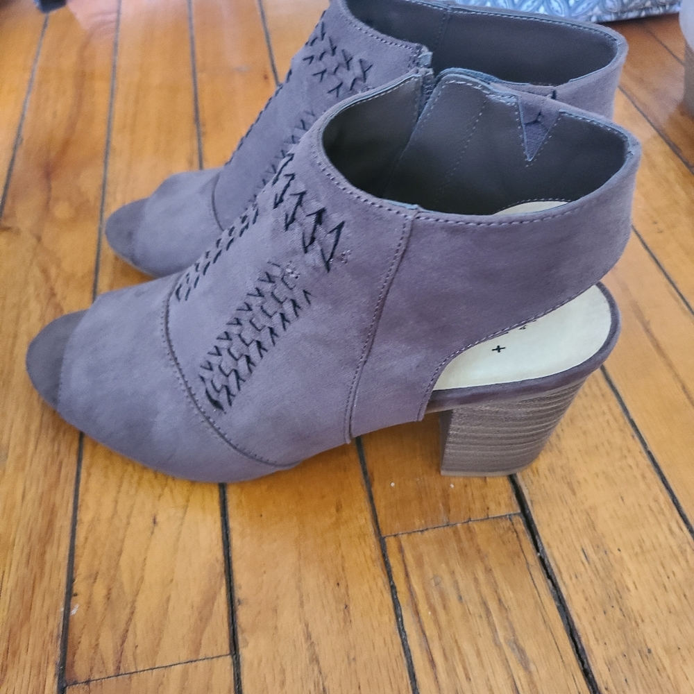 Sonoma ankle boots